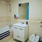 Knowing 100sqm Apartamento Parede