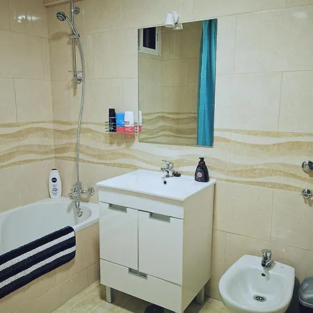 Knowing 110sqm Apartament Parede